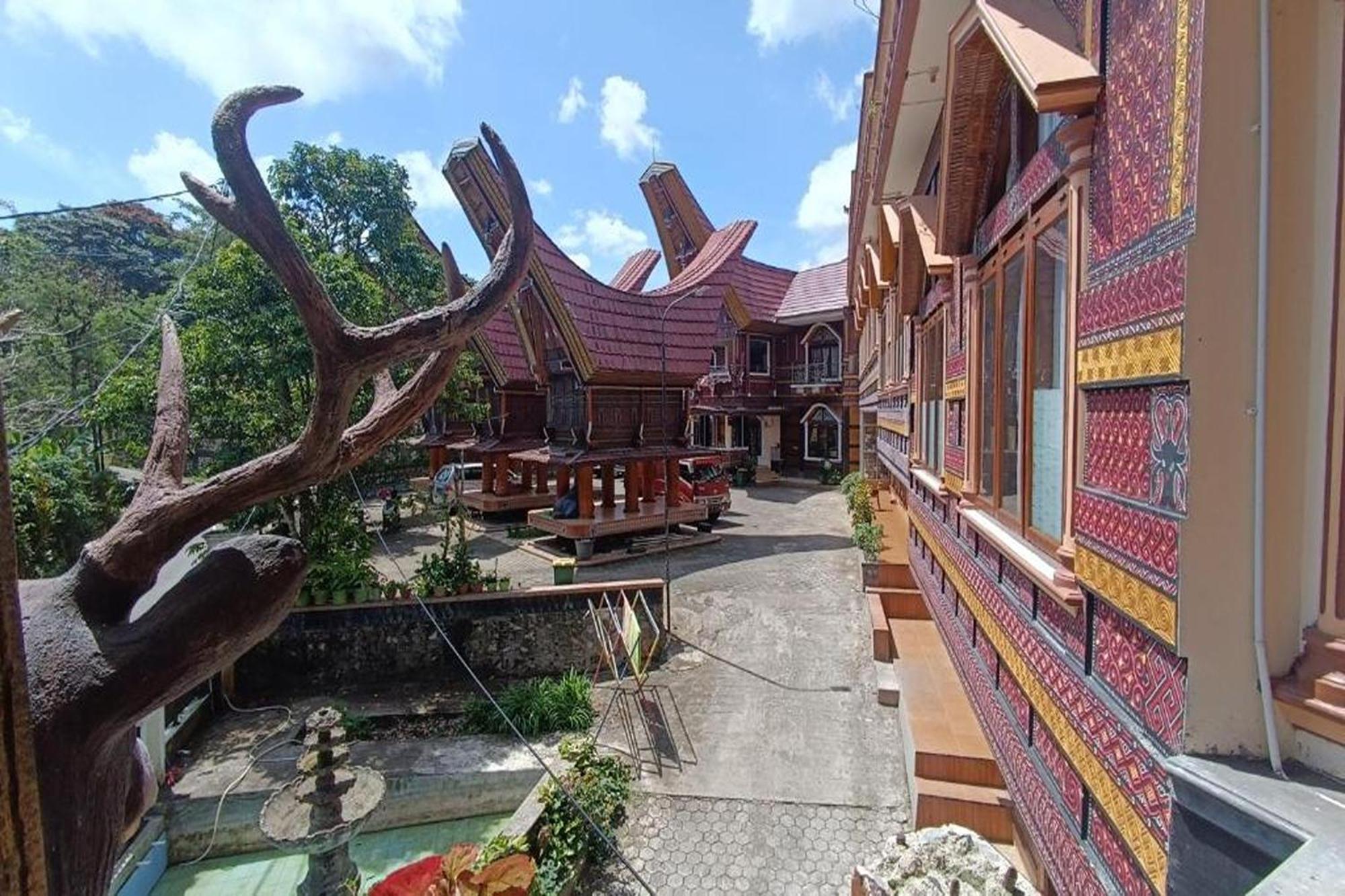 Hotel Manggasa Makale Zewnętrze zdjęcie
