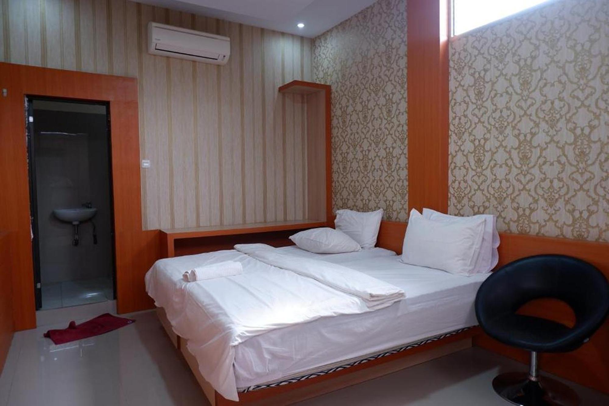 Hotel Manggasa Makale Zewnętrze zdjęcie